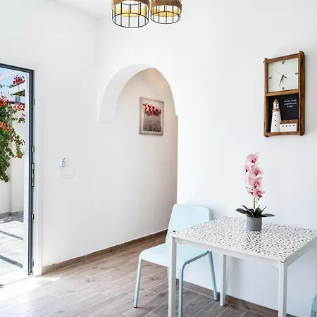 Tatil Evi Leivadaros 2 *